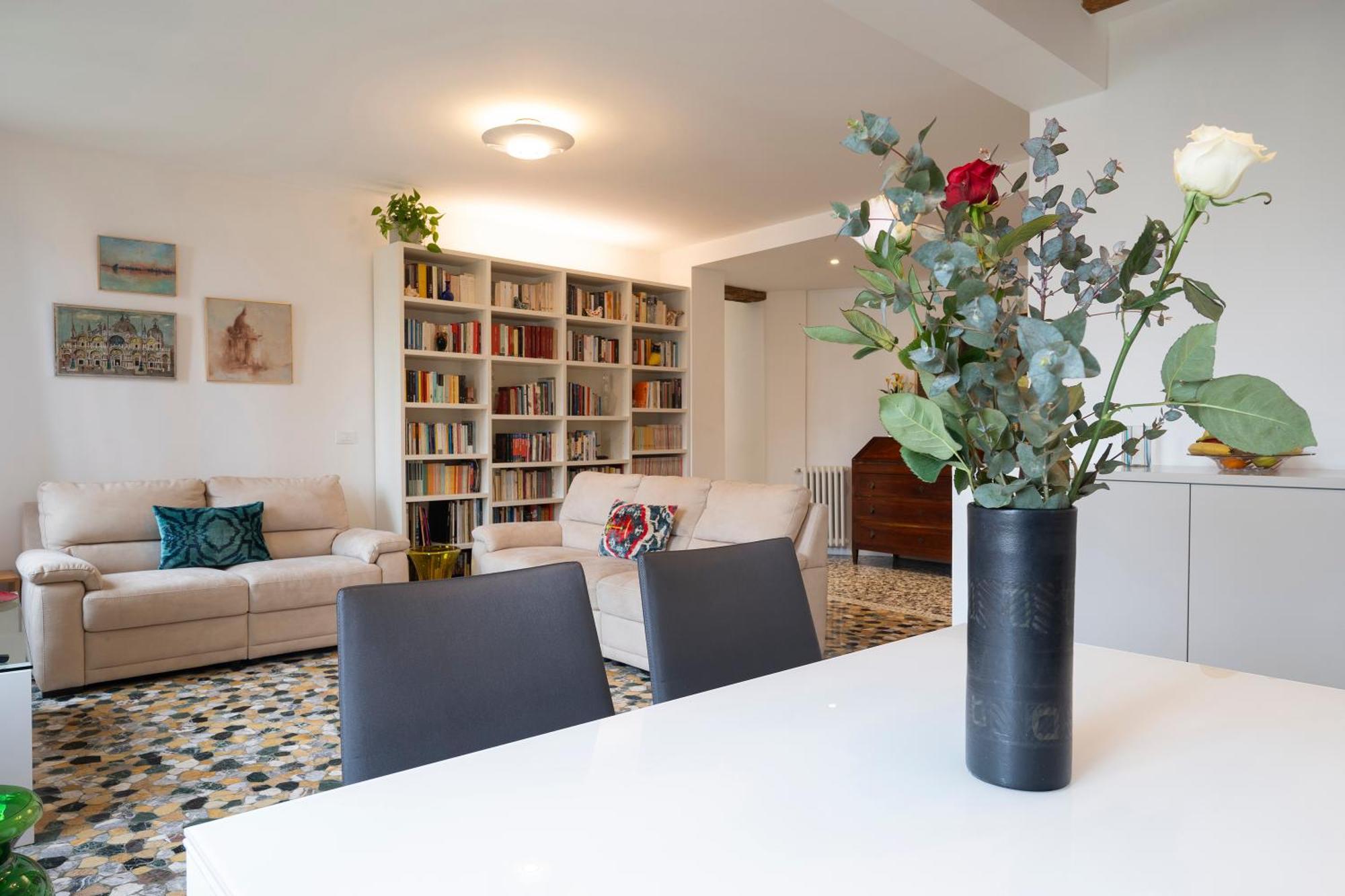 Stupendo Luxury Canal & Garden View Appartement Venetië