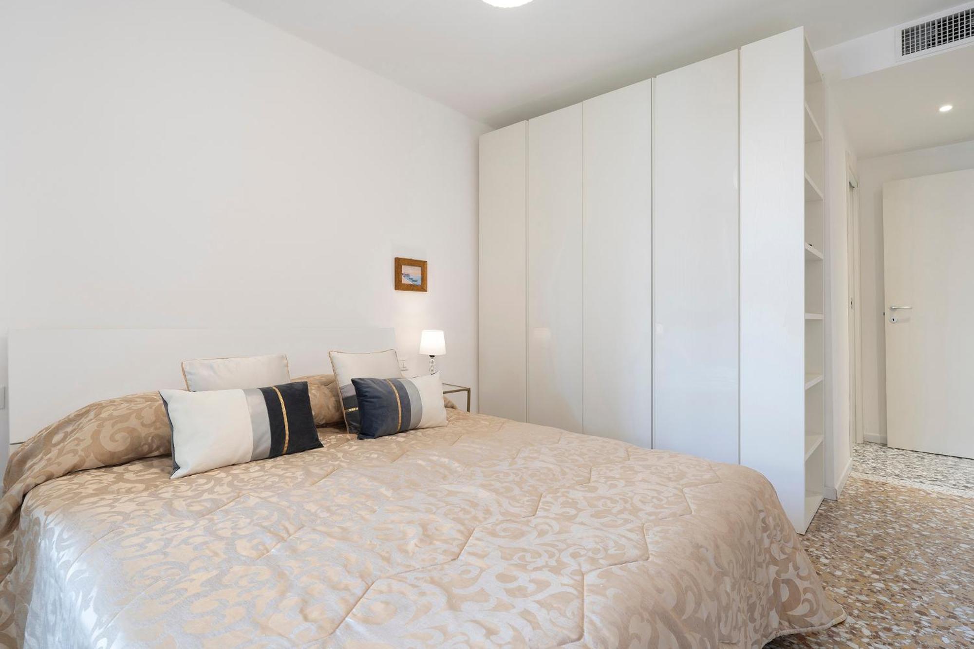 Stupendo Luxury Canal & Garden View Appartement Venetië