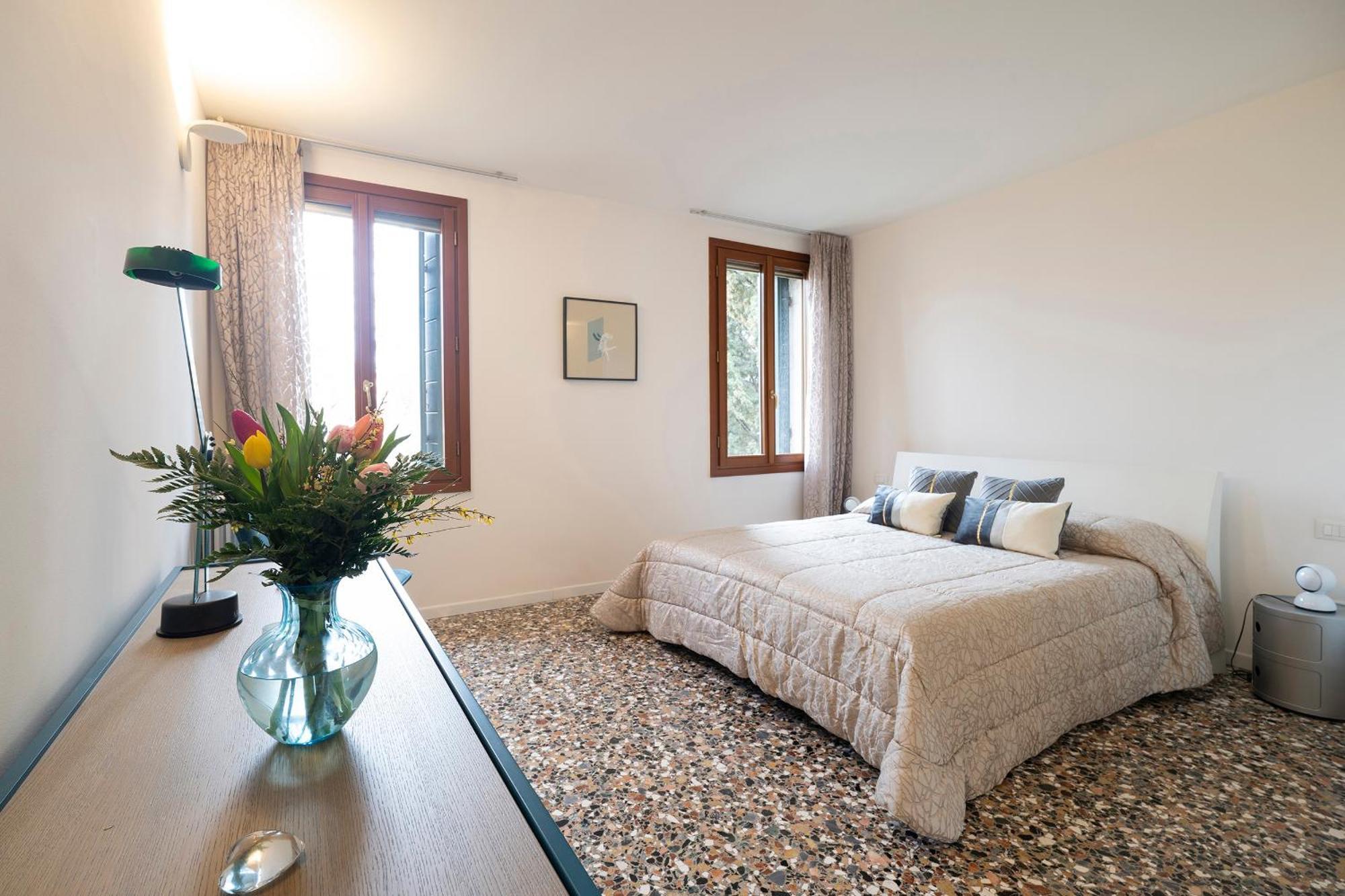 Stupendo Luxury Canal & Garden View Appartement Venetië